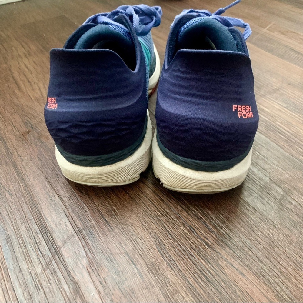NEW BALANCE WOMEN'S FRESH FOAM 860V11 size 9 magnetic blue/natural indigo EUC - Picture 8 of 12